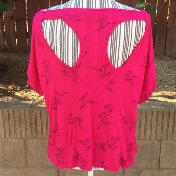 💜Happening in the present pink bird top - Picture 2 of 6